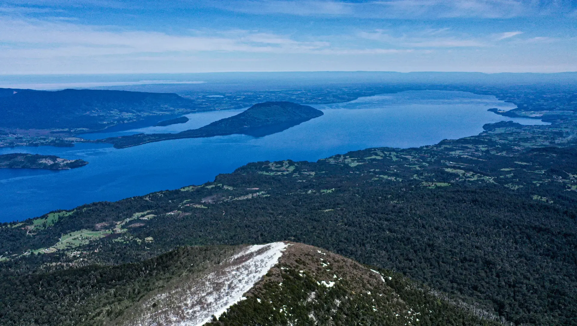 Background Hero Lago